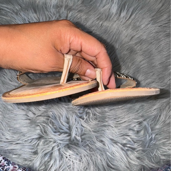 J.JILL Women's Flats Beaded Low  Heel Thong Sandals Size 9 - Picture 6 of 9